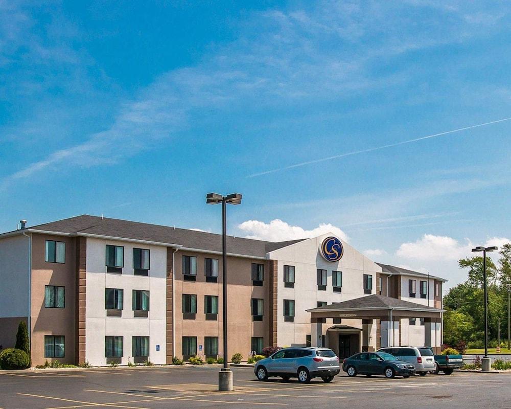 Comfort Suites South Haven Near I-96 Экстерьер фото
