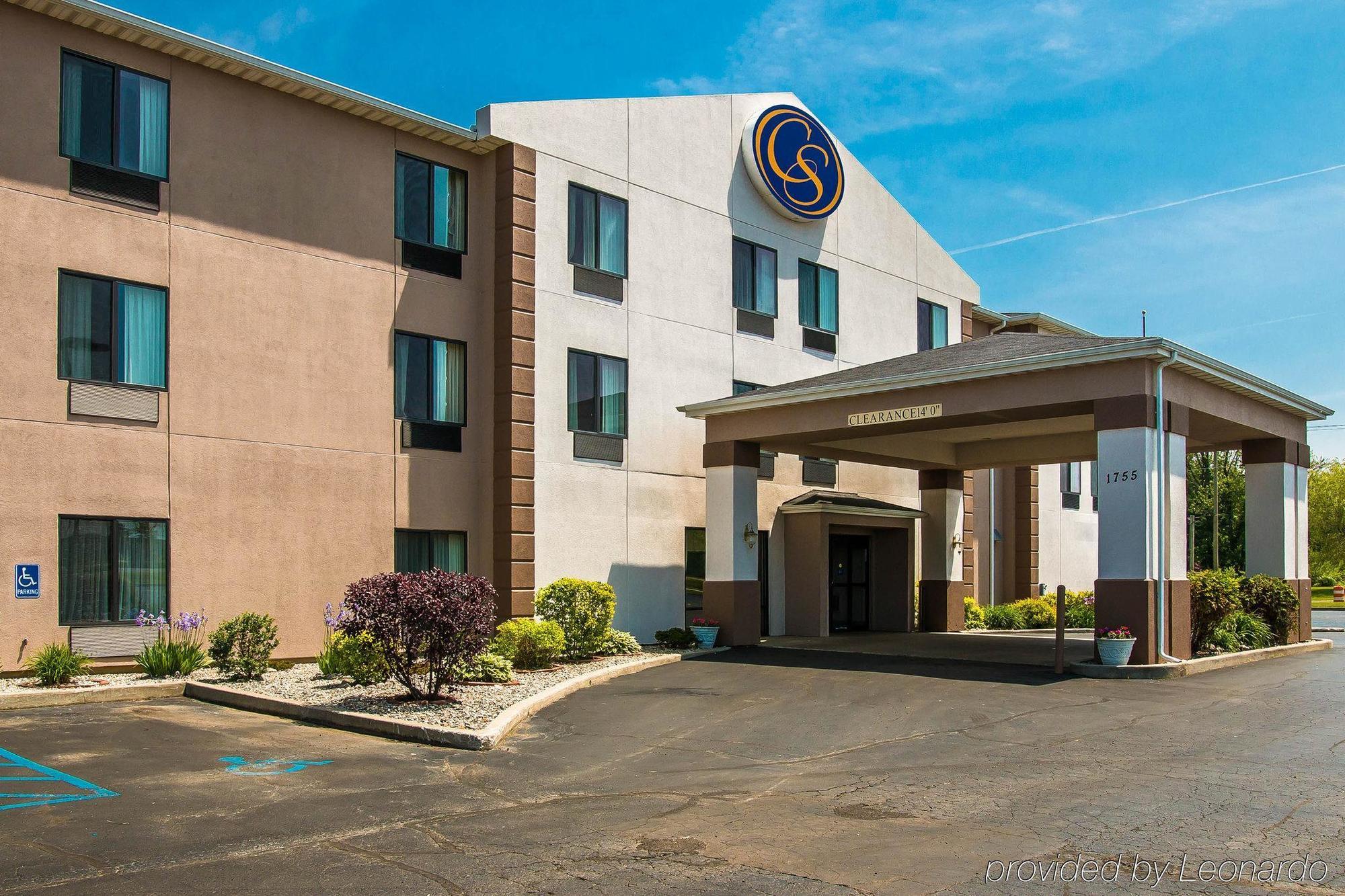 Comfort Suites South Haven Near I-96 Экстерьер фото